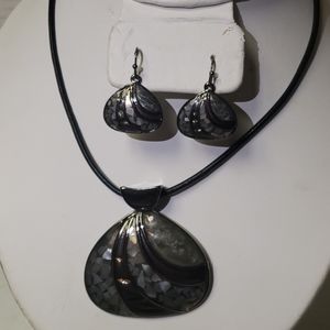 Lia Sophia shell necklace and earrings set